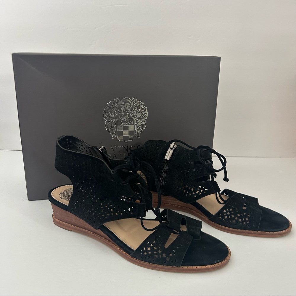 Vince Camuto Retana black true suede sandals size 8